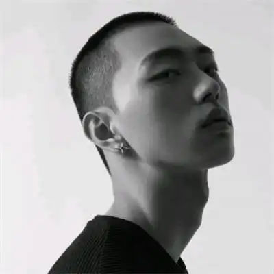 个性头像男生霸气冷酷高清超帅气男生真人高冷微信头像大全