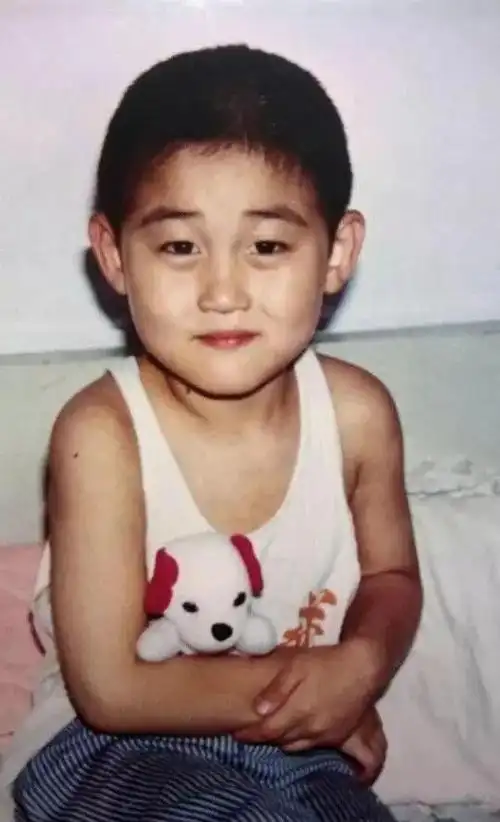 的他,尺度还真是有点惊人|子墨|尹正|吴京|周星驰|岳云鹏_网易订阅