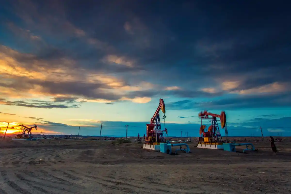 93为什么四川盆地至今没有发现大型油田?