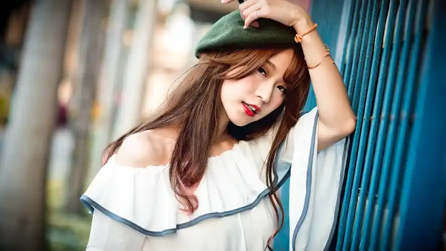 文艺 美女壁纸【281】壁纸是一款电脑壁纸