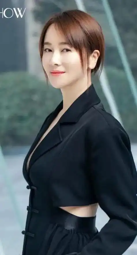 左小青,1977年出生湖南省长沙市,演员,代表作,我们的纯真 - 抖音