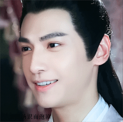 罗云熙 润玉 电视剧《香蜜沉沉烬如霜》润玉仙,真的仙,笑容好温柔啊
