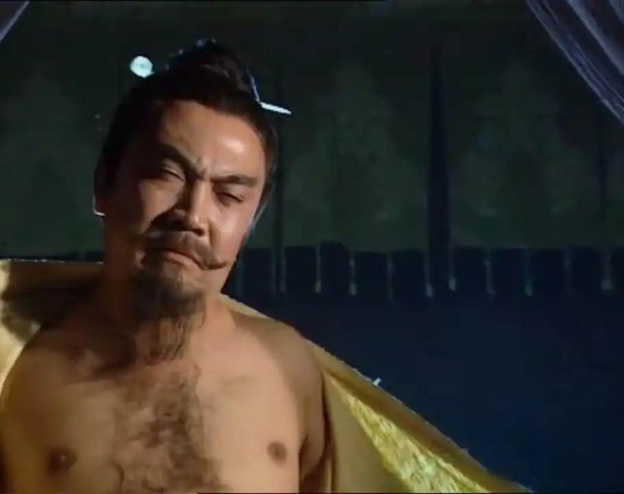 著名演员鲍国安:48岁走红,和妻子相守至今,儿孙满堂成骄傲