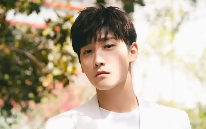 邢昭林户外写真高清桌面壁纸