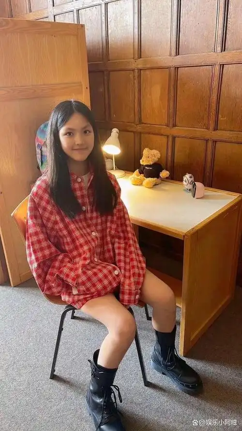 这11个"星二代"长大后颜值变了样:有人逆袭成功,有人