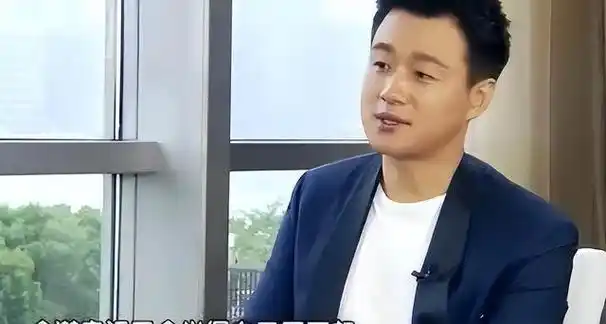 才明白,为何嫁给"凤凰男"佟大为,8年生3胎的关悦,从未