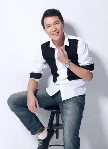 张进,毕业于中央戏剧学院01级表演本科,中国内地男演员