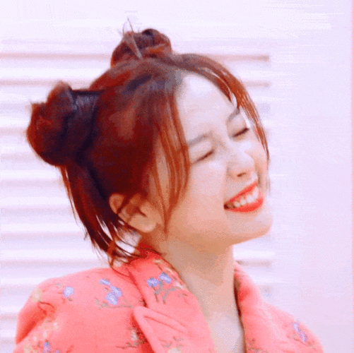 虞书欣除了声带模仿还真实还原昆凌款印第安纹