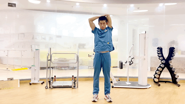 02肱三头肌拉伸