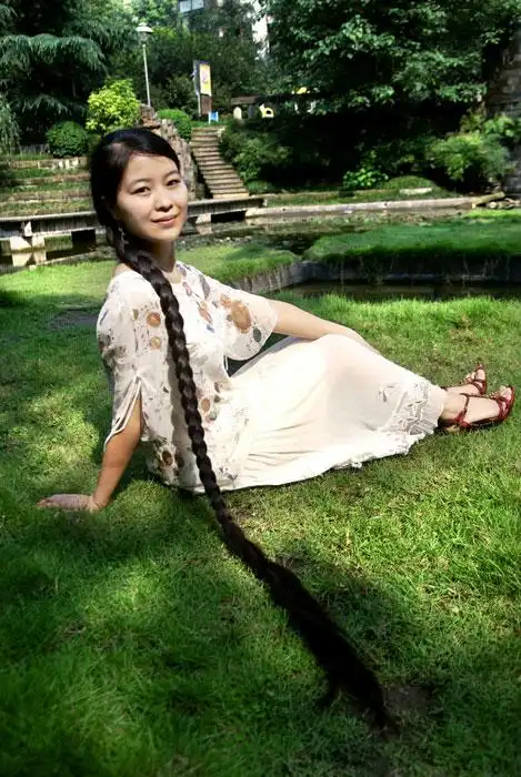 重庆漂亮长发展示(一米六)