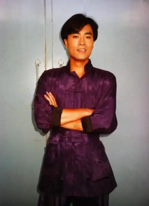 陈庭威在其中体现的不仅是演技,更是演员的专业素养和敬业精神,这也让