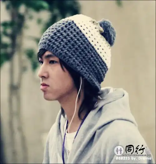 昨天看完情书,真是不晓得自己是不是真的爱上了郑允浩,我知道这样有点