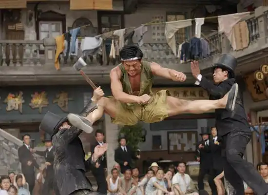 深度解析《功夫》:周星驰独有的武术情怀