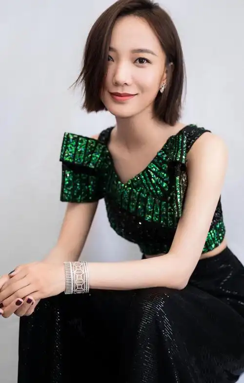 王珞丹:第7006期时尚潮流美图欣赏