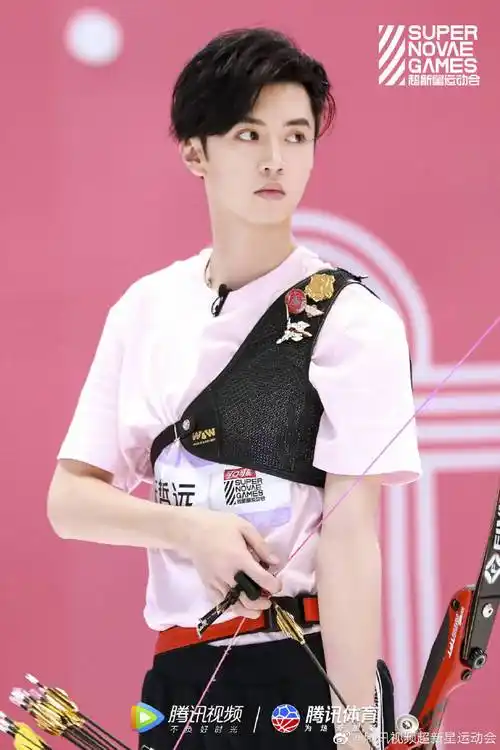 超新星运动会#陈哲远射箭加油@陈哲远- . 来自石小5-1029 - 微博