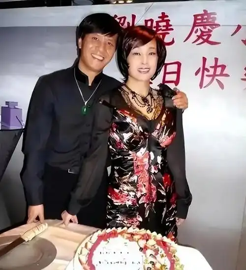 回顾阿峰受不了刘晓庆的一脸嫌弃余生只想做儿子的好父亲