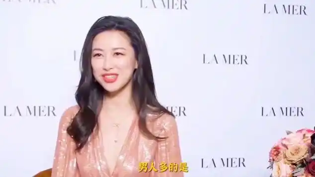 朱珠背景有多牛?家世与韩雪媲美,法拉利总裁都要高攀她!