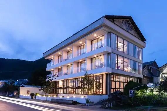 丰俭由人,住进洱海边海景房!