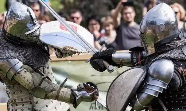 珍宝岛中苏打群架,我侦察兵用中华棍术,大败苏军特种兵的狼牙棒