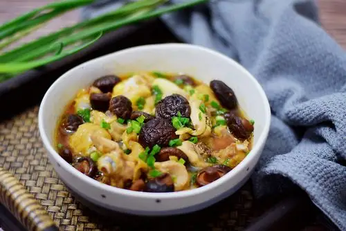 香菇蒸鸡,原汁原味的做法,才能保留营养价值,香嫩软糯