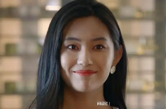 谋女郎出道年仅26岁的飞凡如今在青春之城里惊艳了无数人