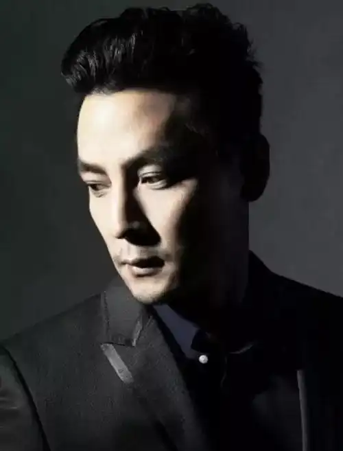 被帅哭了!盘点男星的子弹头发型