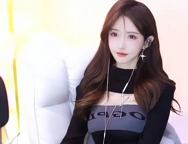 与出镜间大哥住在同一小区?斗鱼女主播回应传言,称:不需彩礼