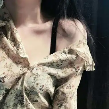 撩人头像女高清 性感撩人的女生部位头像不露脸_女生头像_520头像网