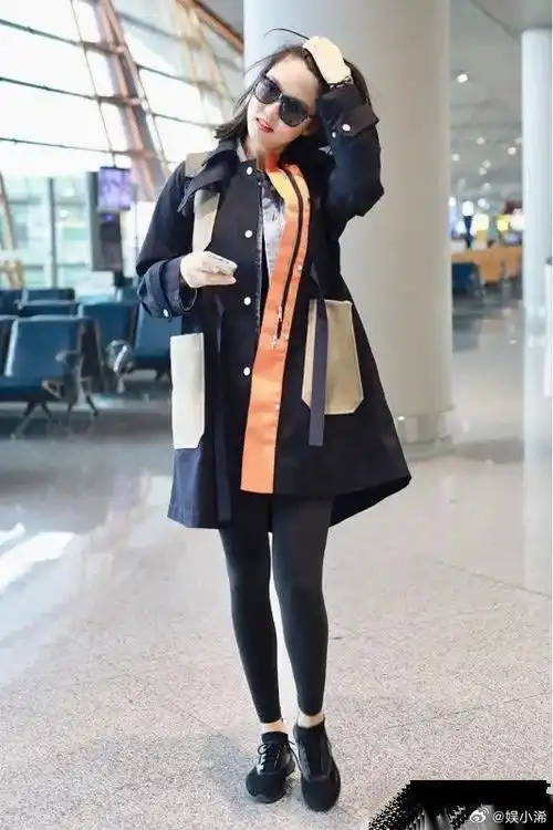 张梓琳穿健美裤腿型美出圈