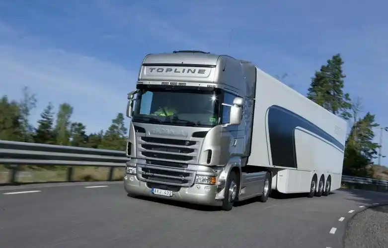 一直以来中国的高端重卡市场其实都是有奔驰,沃尔沃,斯堪尼亚,曼等