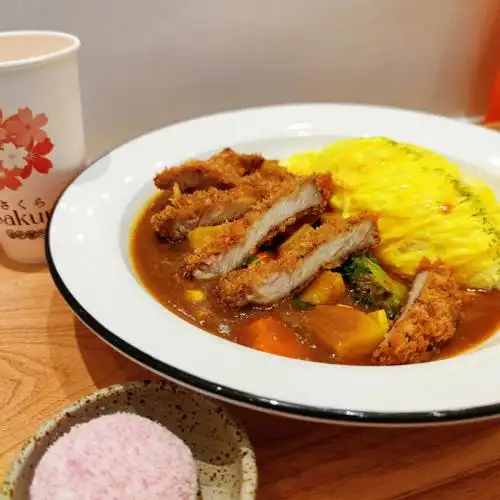 日式咖喱蛋包饭