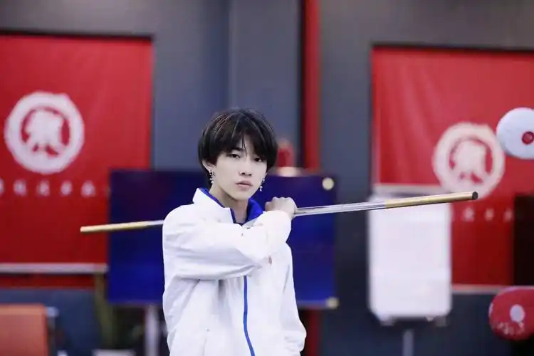 龙拳小子林秋楠长大了携新电影少林小子热血来袭