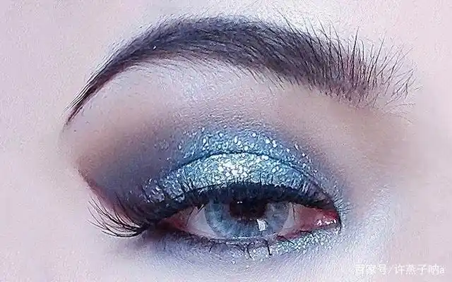 蓝色眼影怎么画好看儿童呢?