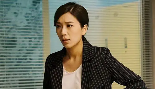 《使徒行者3》蔡思贝抢风头,通稿多成视后大热,硬塞奖恐惹争议_腾讯