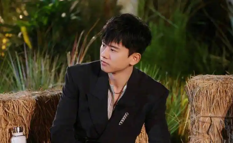 当初和张杰分手的段曦,她现在后悔吗?_谢娜_节目_感情