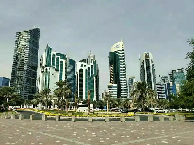 卡塔尔国首都多哈行