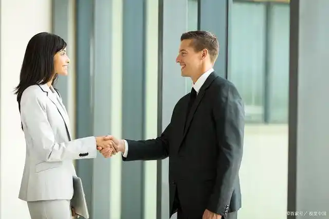 在职场里面懂得职场礼仪,打造属于你的个人魅力!