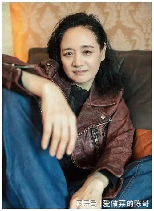 张丰毅,梁天,陶红,常戎,黄渤等圈内好友到场祝贺,数十家主流媒体进行