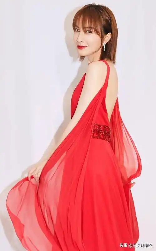 吴昕唯美性感写真集锦,秀浓香女人味