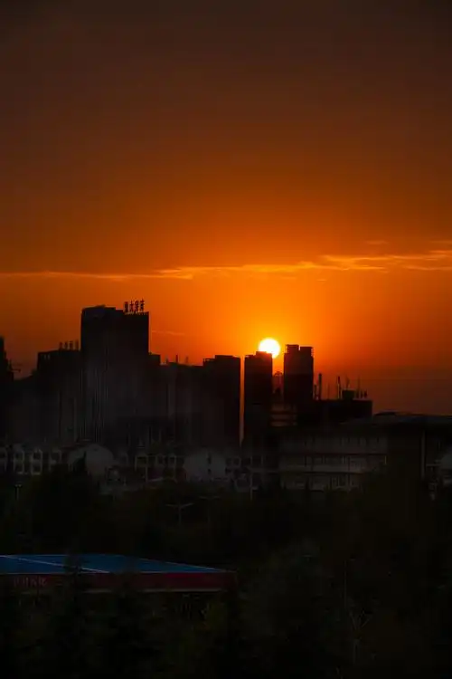 城市落日