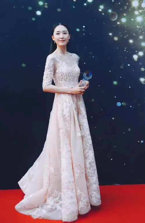 p>张雯,1985年9月12日出生于上海市,中国内地女演员,毕业于 a target