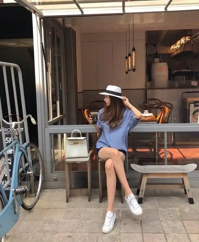 黄金比例的美腿女神,让我只留意看腿了!