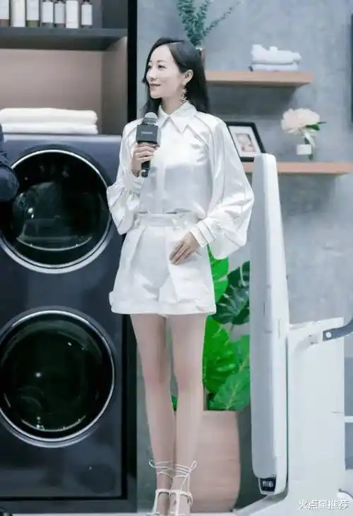 韩雪的"夹腿蹲"火了,体重过百都做不来,不信你试试_时尚_白色_look