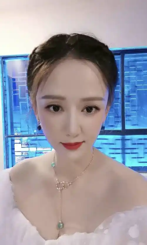 原创陈乔恩凌晨写小作文回应粉丝送花行为安慰粉丝超暖心