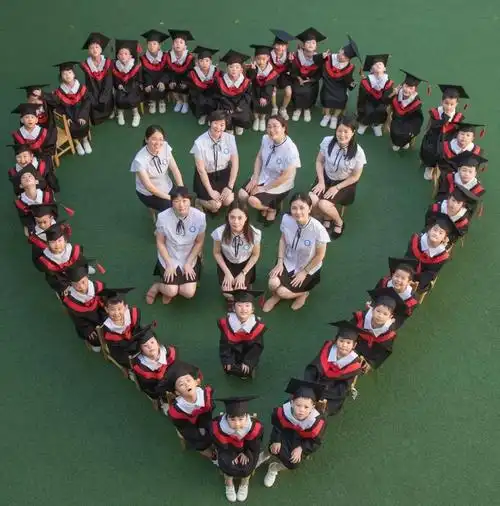 这个幼儿园的毕业照"美"翻了