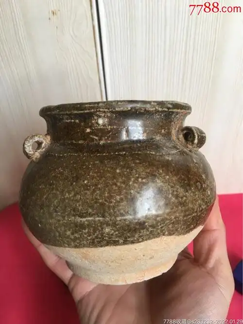 宋代酱釉四耳罐