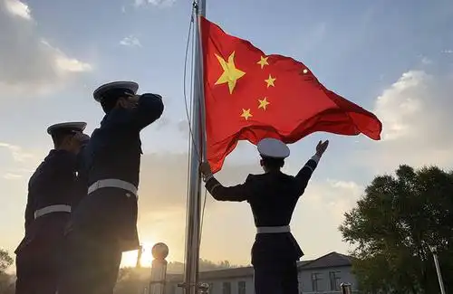 伊春市森林消防支队举行升旗仪式