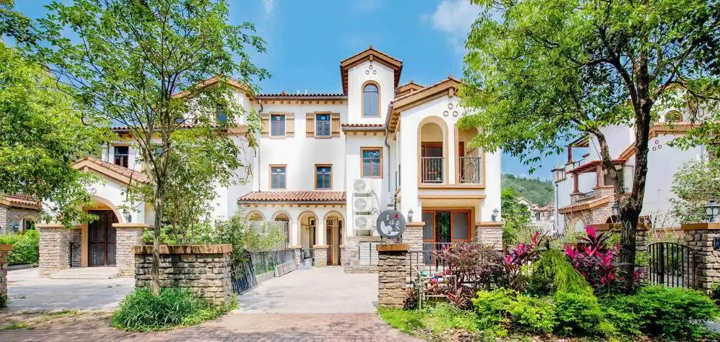 【 d1004-2002-2101-2102】26房48床富力养生谷奢华温泉别墅