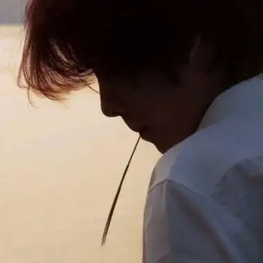 高清帅气的男生头像霸气超拽侧脸图片