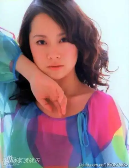 图文海清青涩照首曝光海清出道时的写真